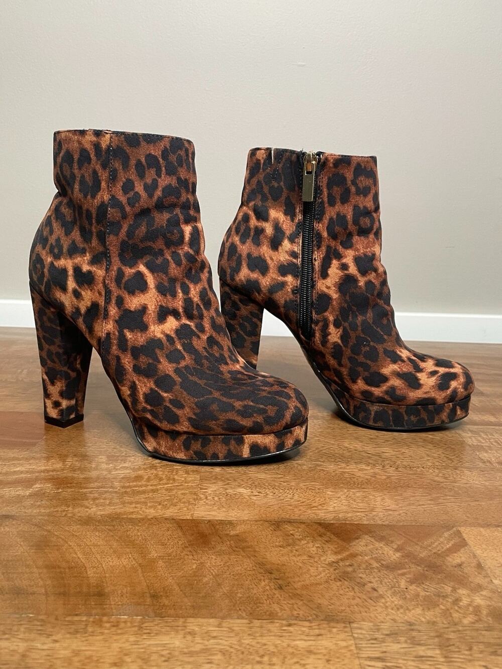 Bamboo Swirl-01S Leopard Print Platform Ankle Booties Women's Size 6 Chunky Heel - Picture 1 of 6
